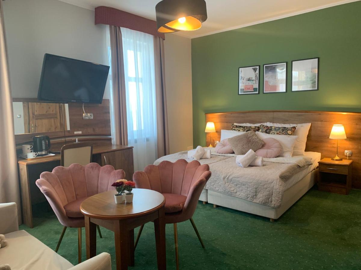 Dw California Bed & Breakfast Rewal Ngoại thất bức ảnh