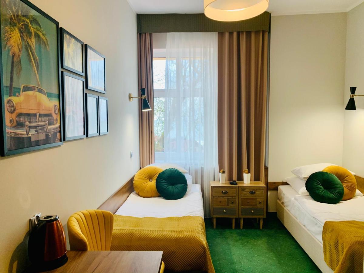 Dw California Bed & Breakfast Rewal Ngoại thất bức ảnh