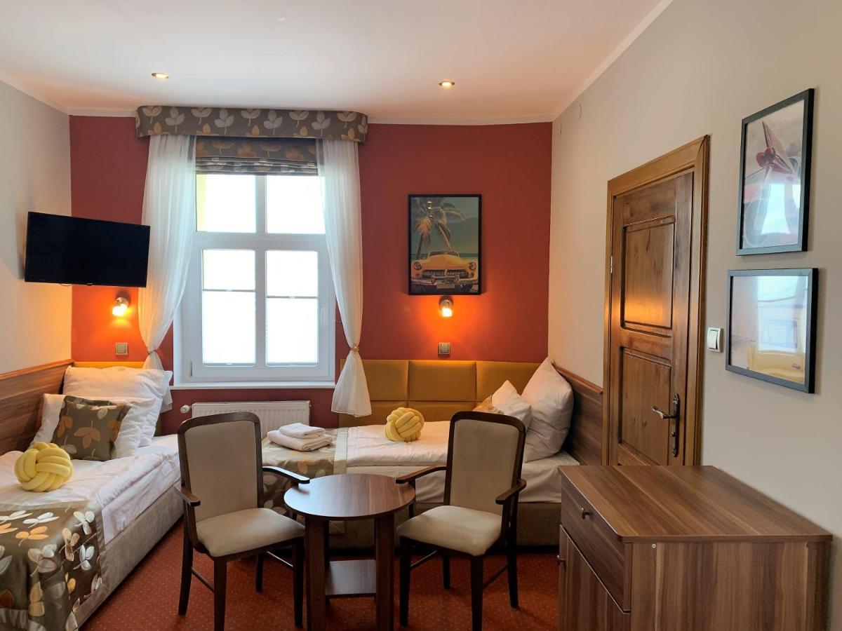Dw California Bed & Breakfast Rewal Ngoại thất bức ảnh