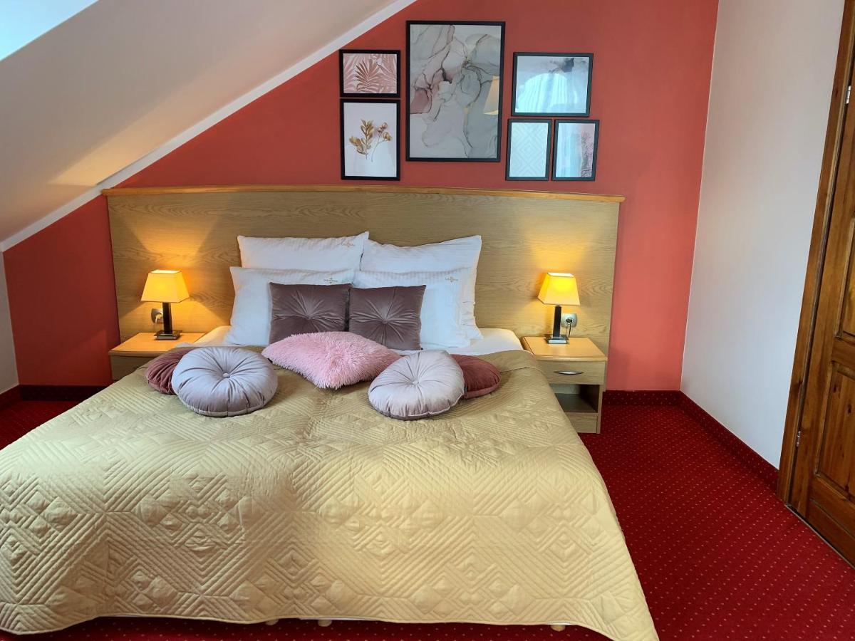 Dw California Bed & Breakfast Rewal Ngoại thất bức ảnh